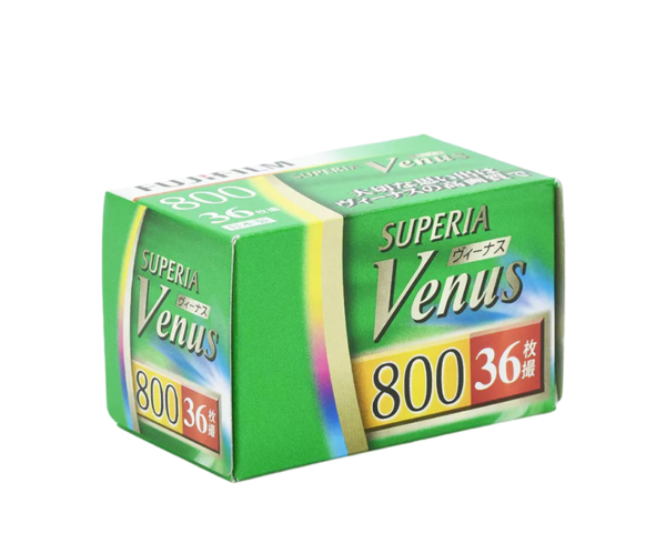 Fujifilm Superia Venus 800 135彩色負片，絕版夜拍女神，第四感色層技術，ISO 800 高感光底片