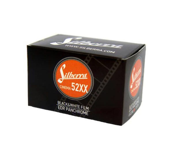Silberra Cinema 52XX 135 經典黑白電影底片，Kodak Double-X 5222 配方，無石墨層包裝盒